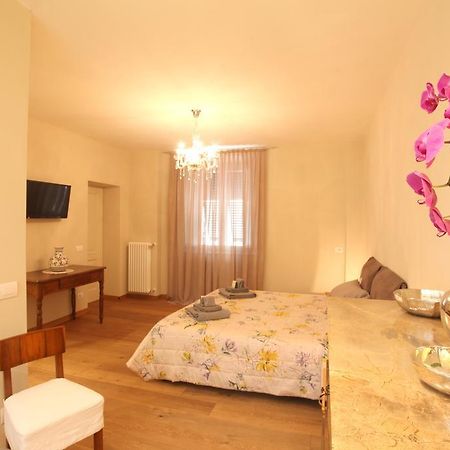 B&B Antico Cancello Lucca Exteriör bild